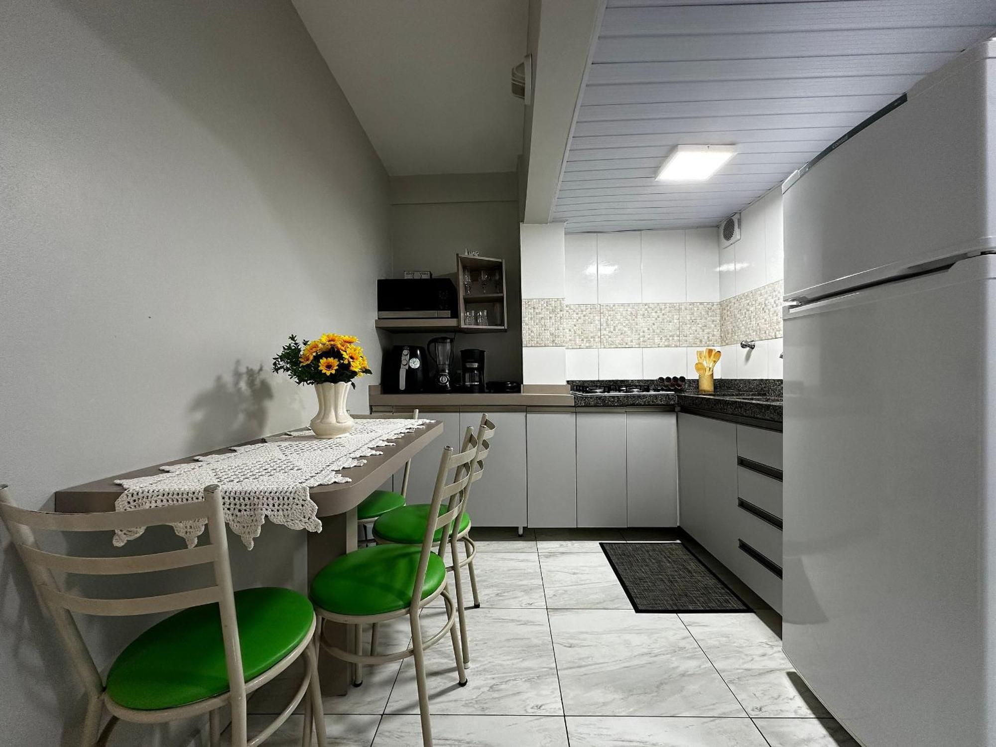 Balneário CamboriúMa01- Kitnet Com Ar | Vista Big Wheel | Garagem公寓 外观 照片