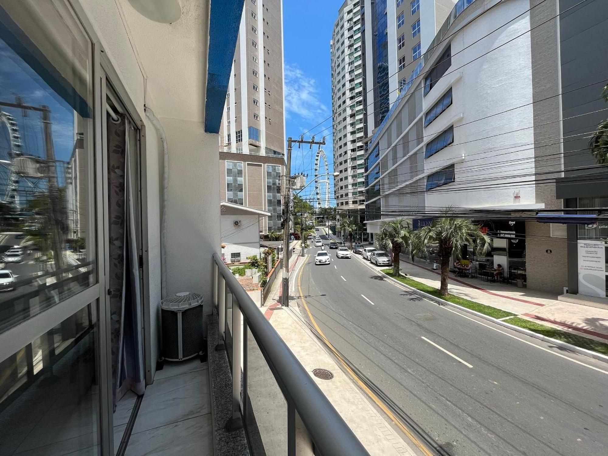 Balneário CamboriúMa01- Kitnet Com Ar | Vista Big Wheel | Garagem公寓 外观 照片