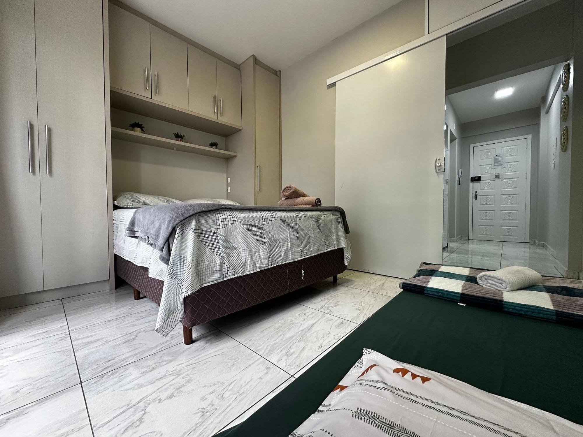 Balneário CamboriúMa01- Kitnet Com Ar | Vista Big Wheel | Garagem公寓 外观 照片
