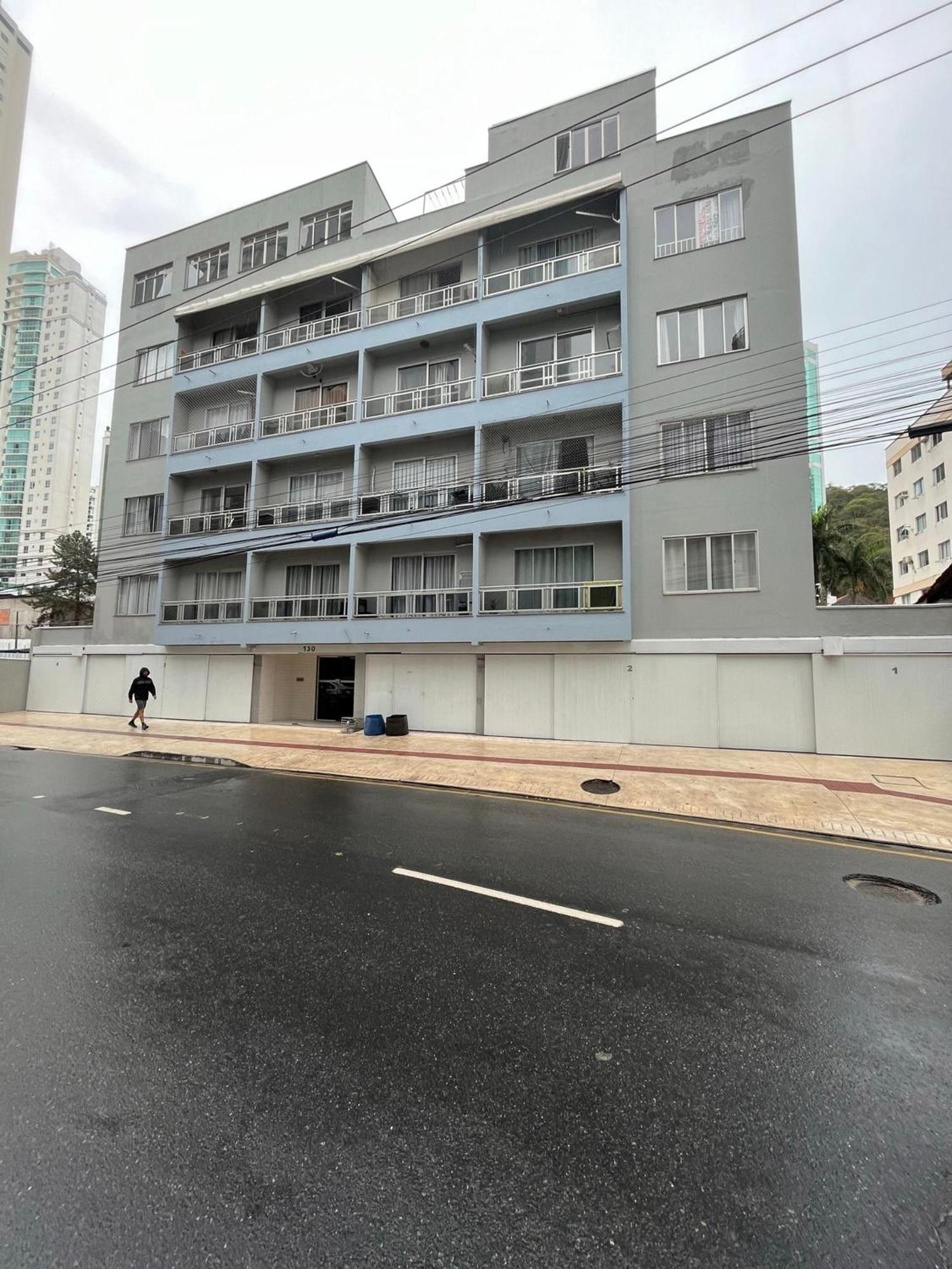 Balneário CamboriúMa01- Kitnet Com Ar | Vista Big Wheel | Garagem公寓 外观 照片